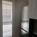 Vacation Apartment Near The Lake Apartament Afer Liqenit