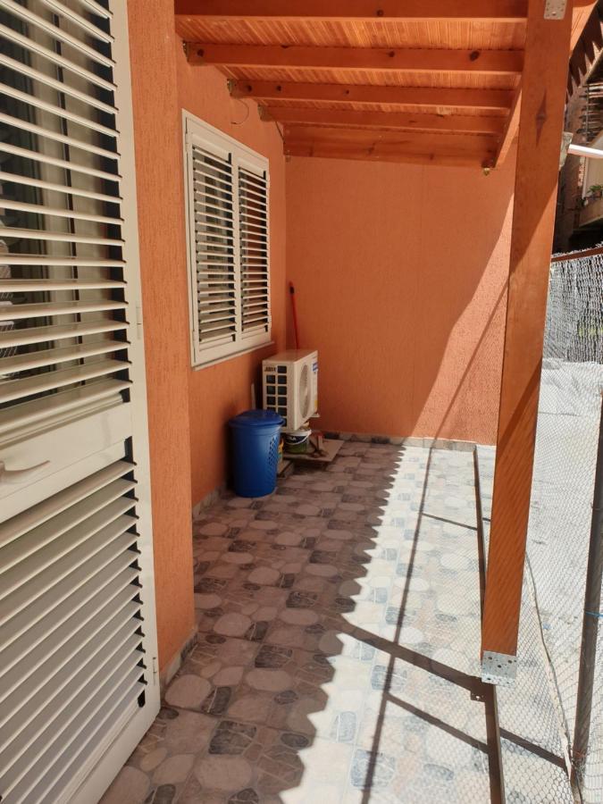 Apartment Vacation Near The Afer Liqenit *