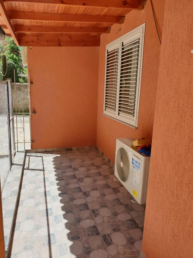 Vacation Near The Afer Liqenit Apartment